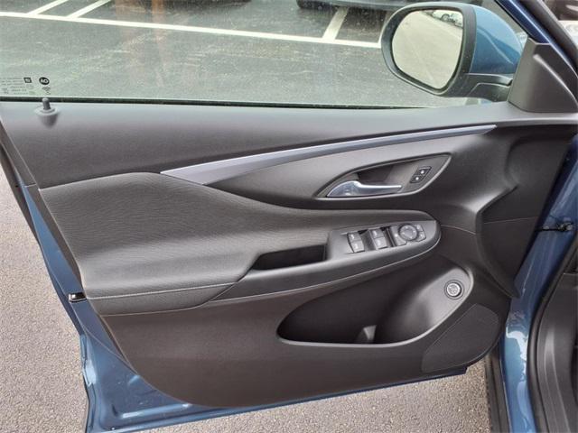 new 2025 Buick Envista car, priced at $26,858