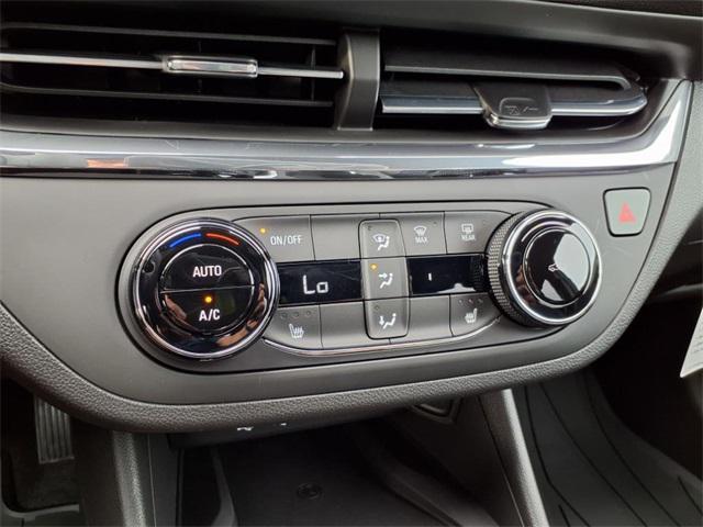new 2025 Buick Envista car, priced at $26,858