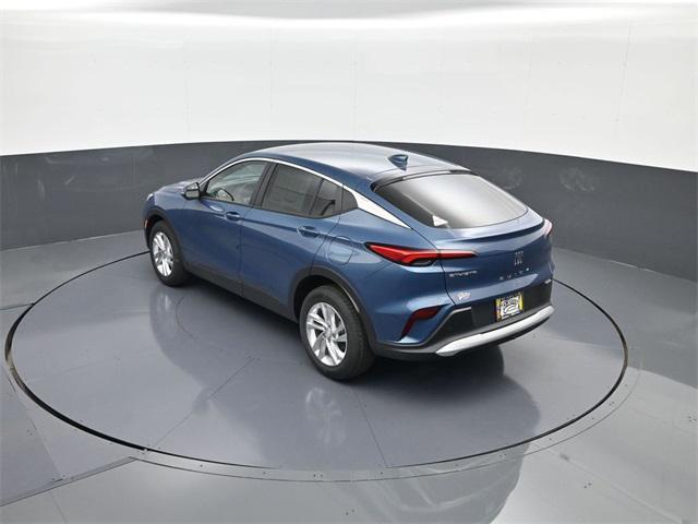 new 2025 Buick Envista car, priced at $26,858
