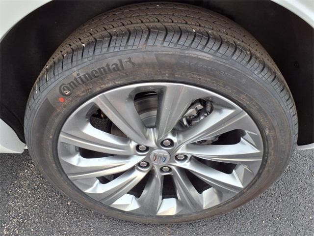 new 2025 Buick Envista car, priced at $30,980