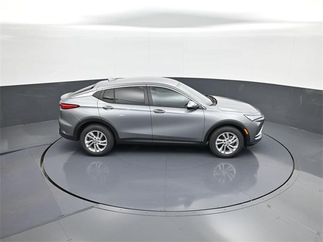 new 2025 Buick Envista car, priced at $26,858