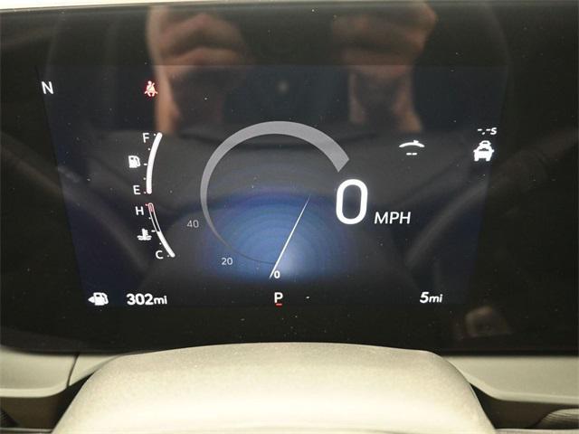 new 2025 Buick Envista car, priced at $26,858