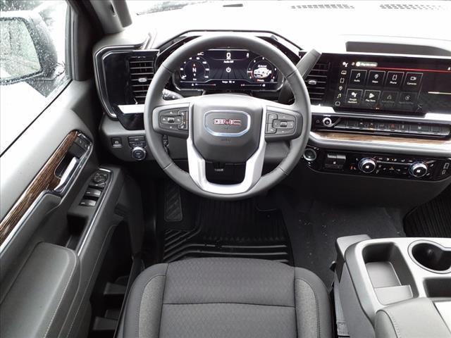 new 2025 GMC Sierra 1500 car, priced at $51,651