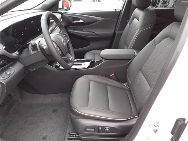 new 2025 Buick Envista car, priced at $30,680