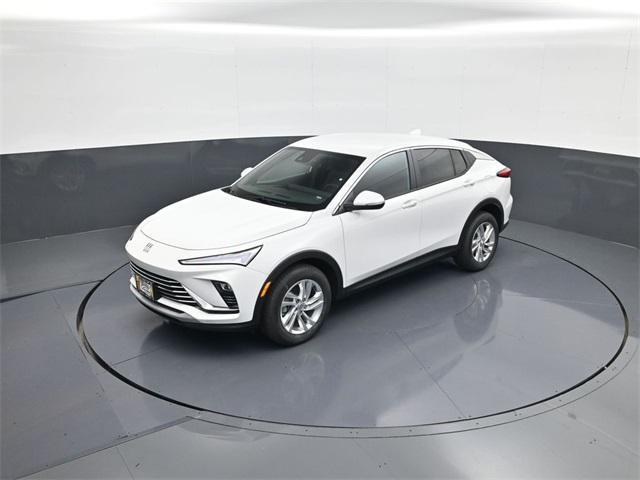 new 2025 Buick Envista car, priced at $26,248