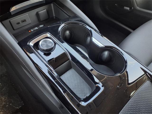 new 2025 Buick Envision car, priced at $37,916