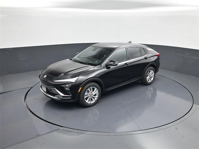new 2025 Buick Envista car, priced at $26,698