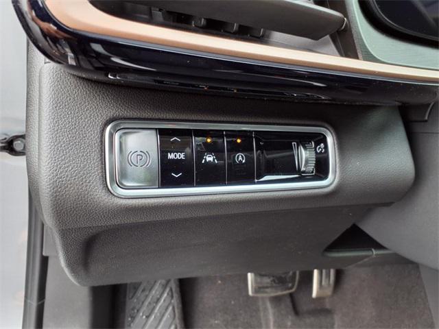 new 2025 Buick Envision car, priced at $39,073