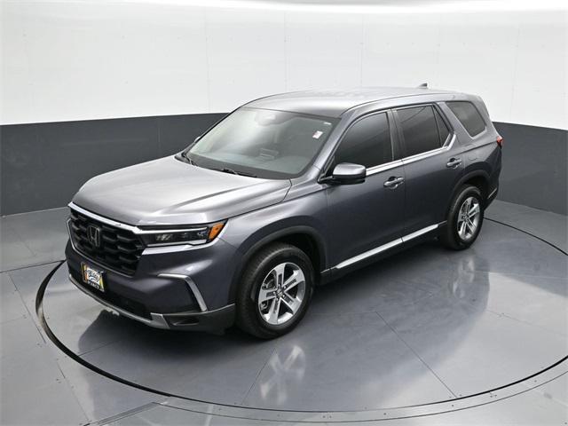 used 2024 Honda Pilot car, priced at $39,900