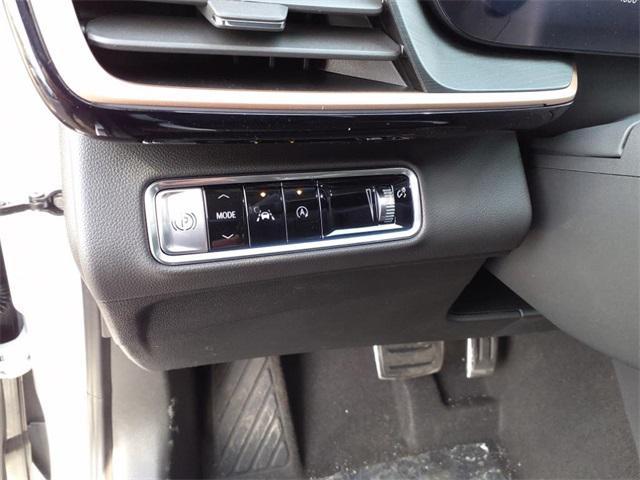 new 2025 Buick Envision car, priced at $38,622