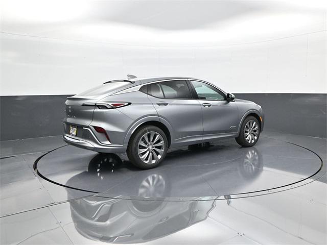 new 2025 Buick Envista car, priced at $30,434