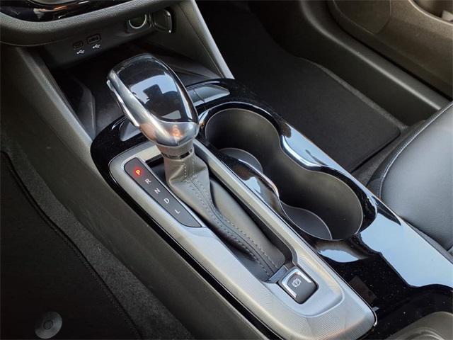 new 2025 Buick Envista car, priced at $29,327