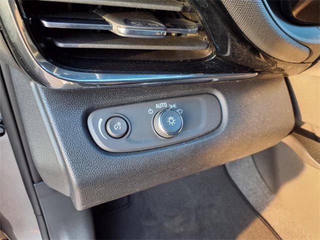 new 2025 Buick Envista car, priced at $29,327