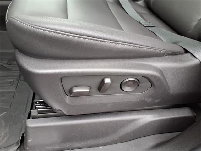 new 2025 GMC Sierra 1500 car, priced at $58,086