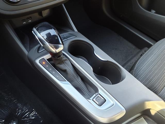 new 2025 Buick Envista car, priced at $26,401