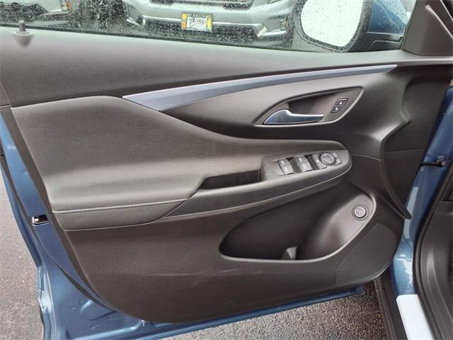 new 2025 Buick Envista car, priced at $25,251