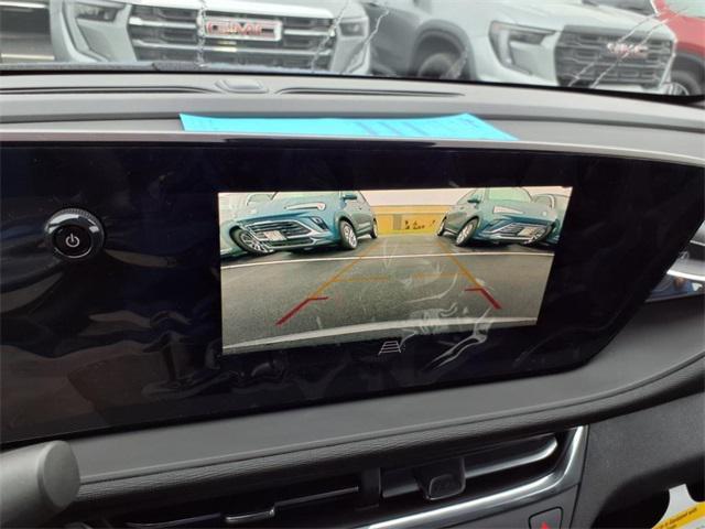 new 2025 Buick Envista car, priced at $25,251