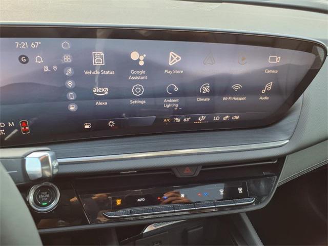 new 2025 Buick Envision car, priced at $38,081