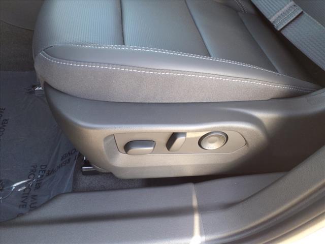 new 2025 Buick Envision car, priced at $38,826