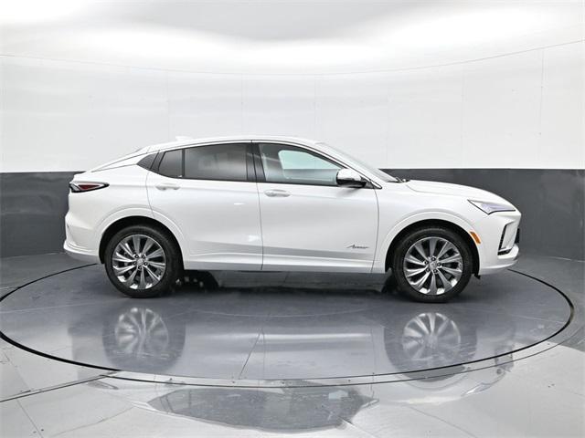 new 2025 Buick Envista car, priced at $30,254
