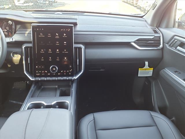 new 2025 GMC Acadia car, priced at $45,328