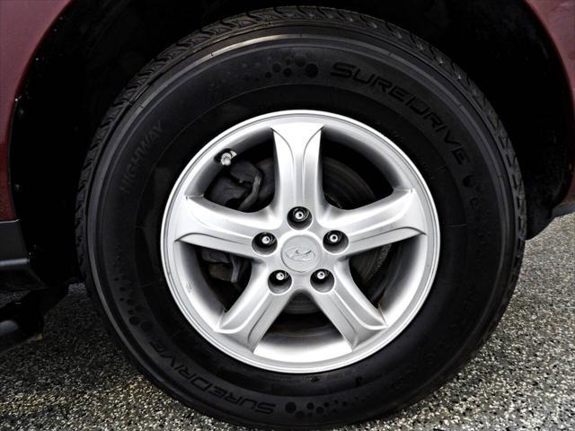 used 2007 Hyundai Santa Fe car, priced at $9,995