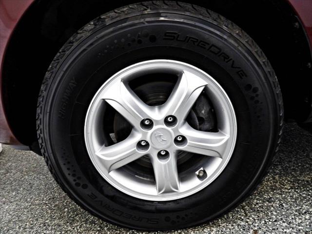 used 2007 Hyundai Santa Fe car, priced at $9,995