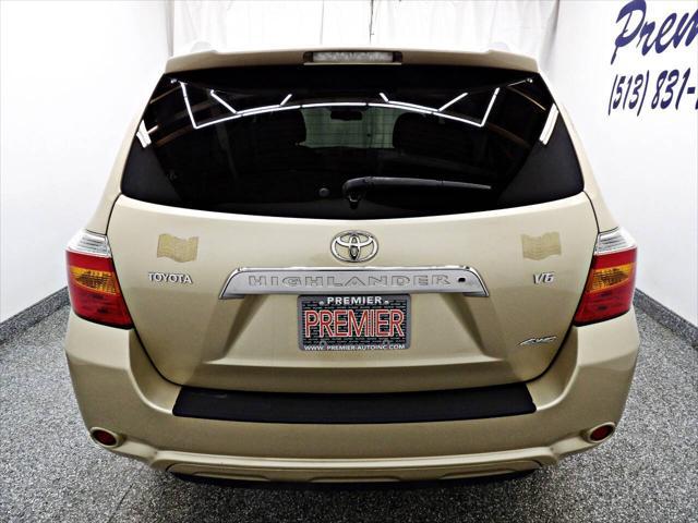 used 2008 Toyota Highlander car, priced at $14,995