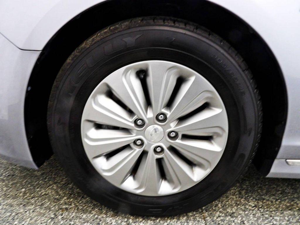 used 2016 Hyundai Sonata Hybrid car, priced at $14,995