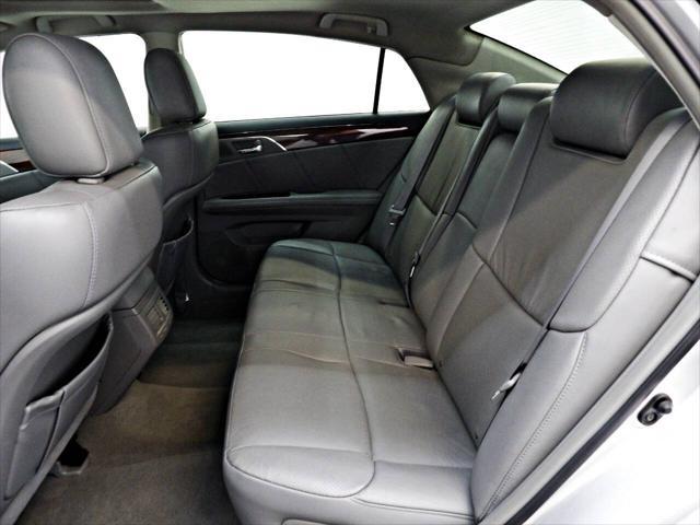 used 2009 Toyota Avalon car, priced at $10,995