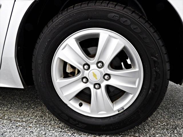 used 2014 Chevrolet Impala Limited car, priced at $10,495