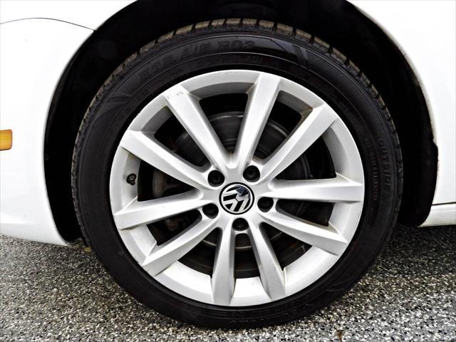 used 2015 Volkswagen Eos car, priced at $10,995