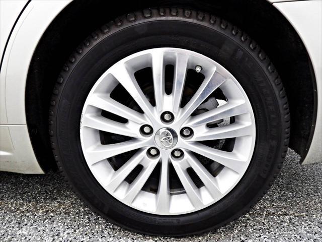 used 2013 Toyota Avalon Hybrid car, priced at $12,495