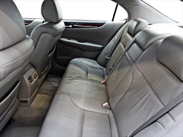 used 2004 Lexus ES 330 car, priced at $7,495