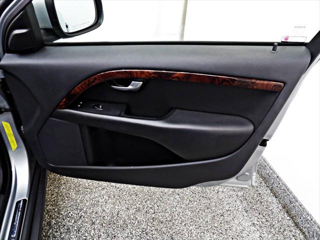 used 2008 Volvo XC70 car, priced at $6,995