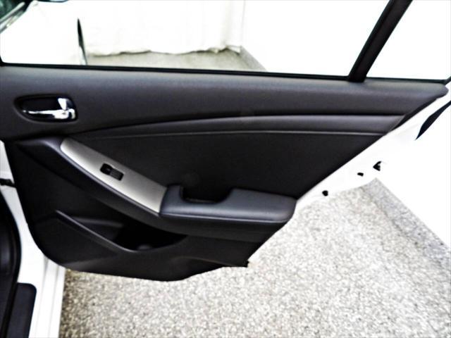used 2009 Nissan Altima car, priced at $9,995