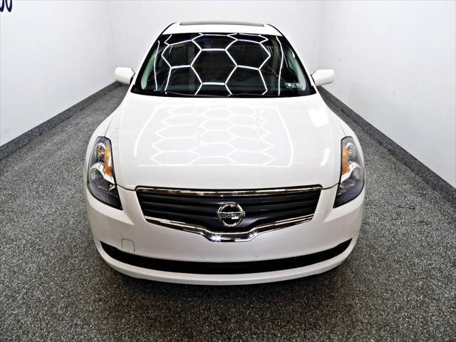 used 2009 Nissan Altima car, priced at $9,995