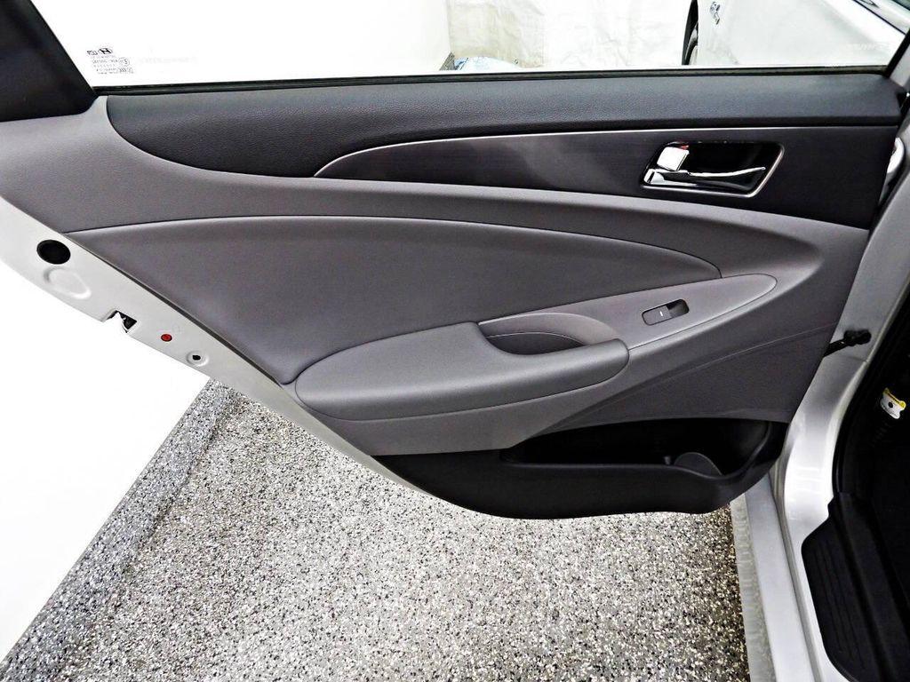 used 2015 Hyundai Sonata Hybrid car, priced at $13,495