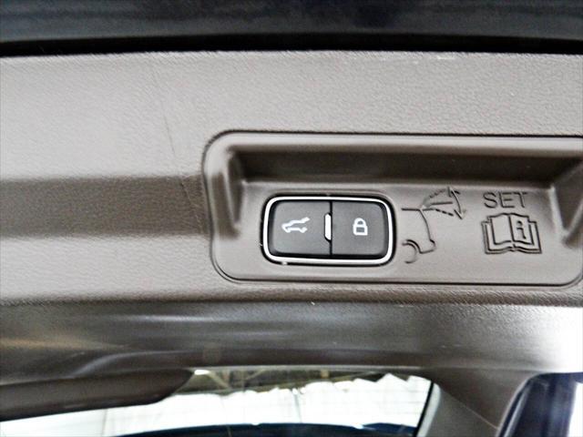 used 2022 Ford Explorer car, priced at $29,995