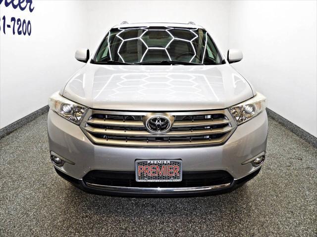 used 2011 Toyota Highlander car, priced at $14,995