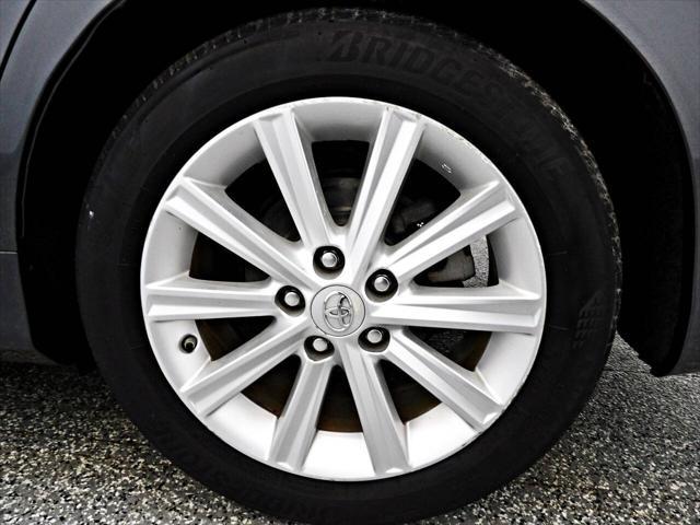used 2012 Toyota Camry Hybrid car, priced at $11,995