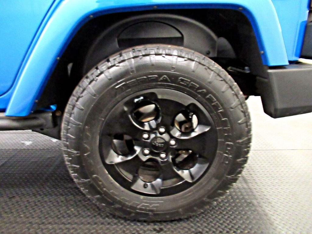 used 2015 Jeep Wrangler Unlimited car, priced at $21,995