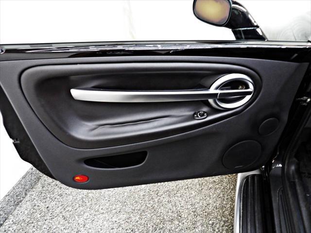 used 2005 Chevrolet SSR car, priced at $33,995