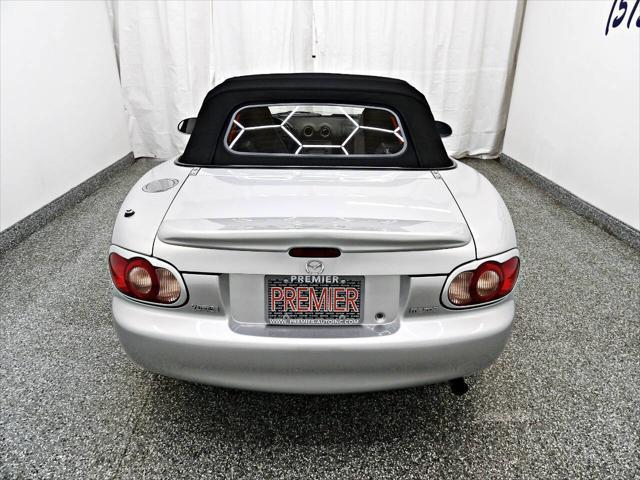 used 2004 Mazda MX-5 Miata car, priced at $9,495