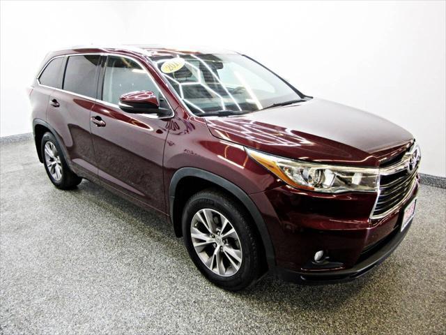 used 2015 Toyota Highlander car, priced at $17,995