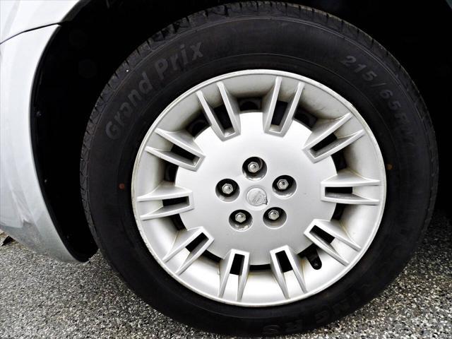 used 2006 Chrysler 300 car, priced at $9,995