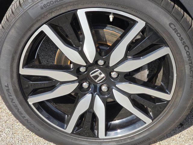 used 2021 Honda Pilot car, priced at $28,279