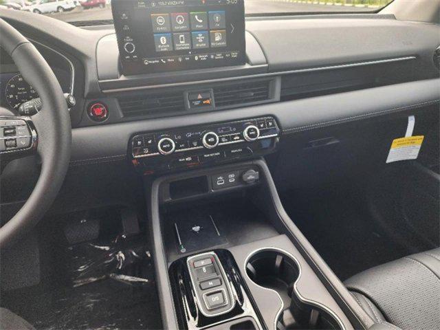 new 2025 Honda Pilot car, priced at $54,530