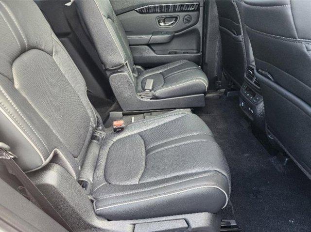 new 2025 Honda Pilot car, priced at $54,530