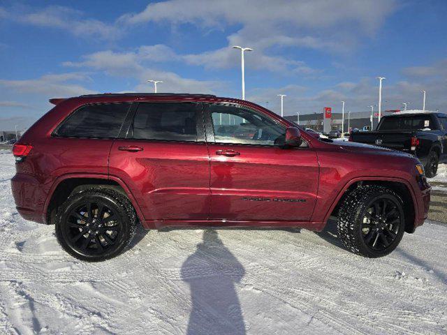 used 2022 Jeep Grand Cherokee car, priced at $28,169